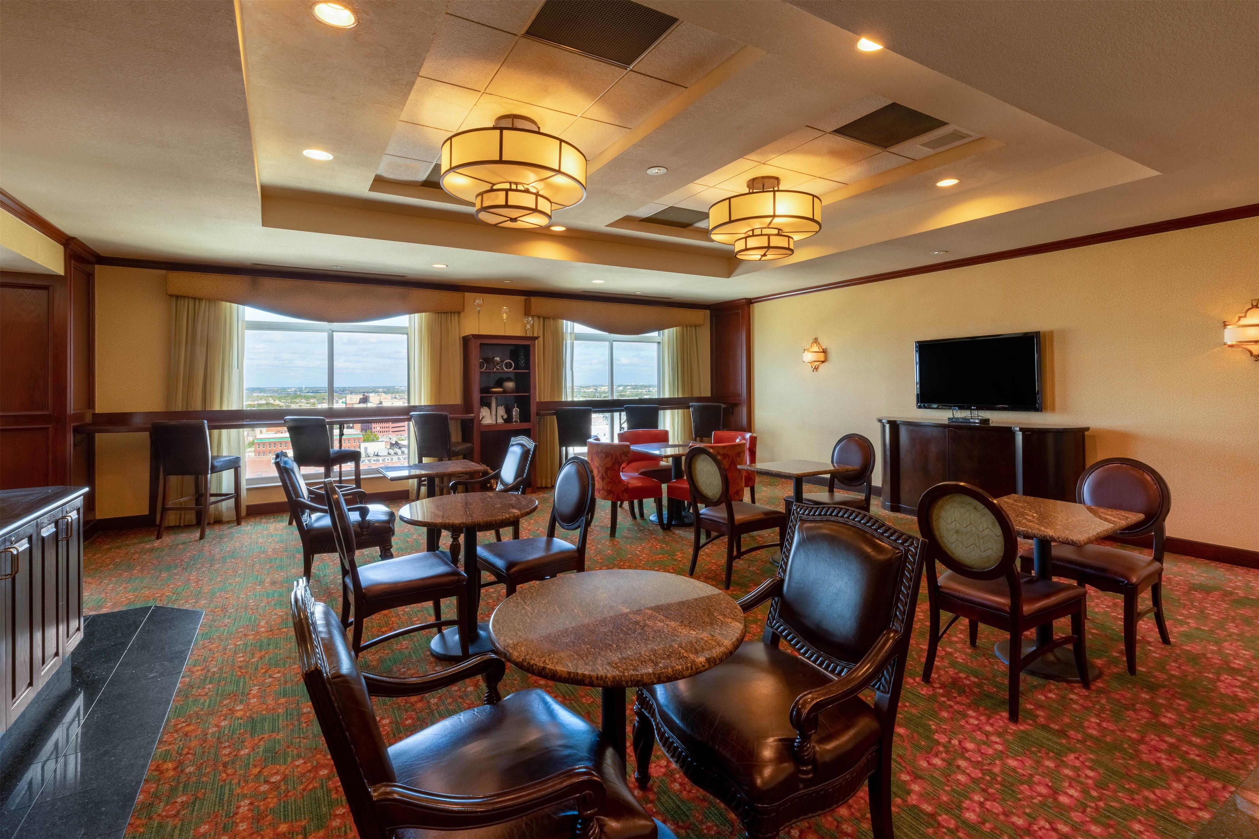 BarLounge | Wyndham Grand Oklahoma City Downtown