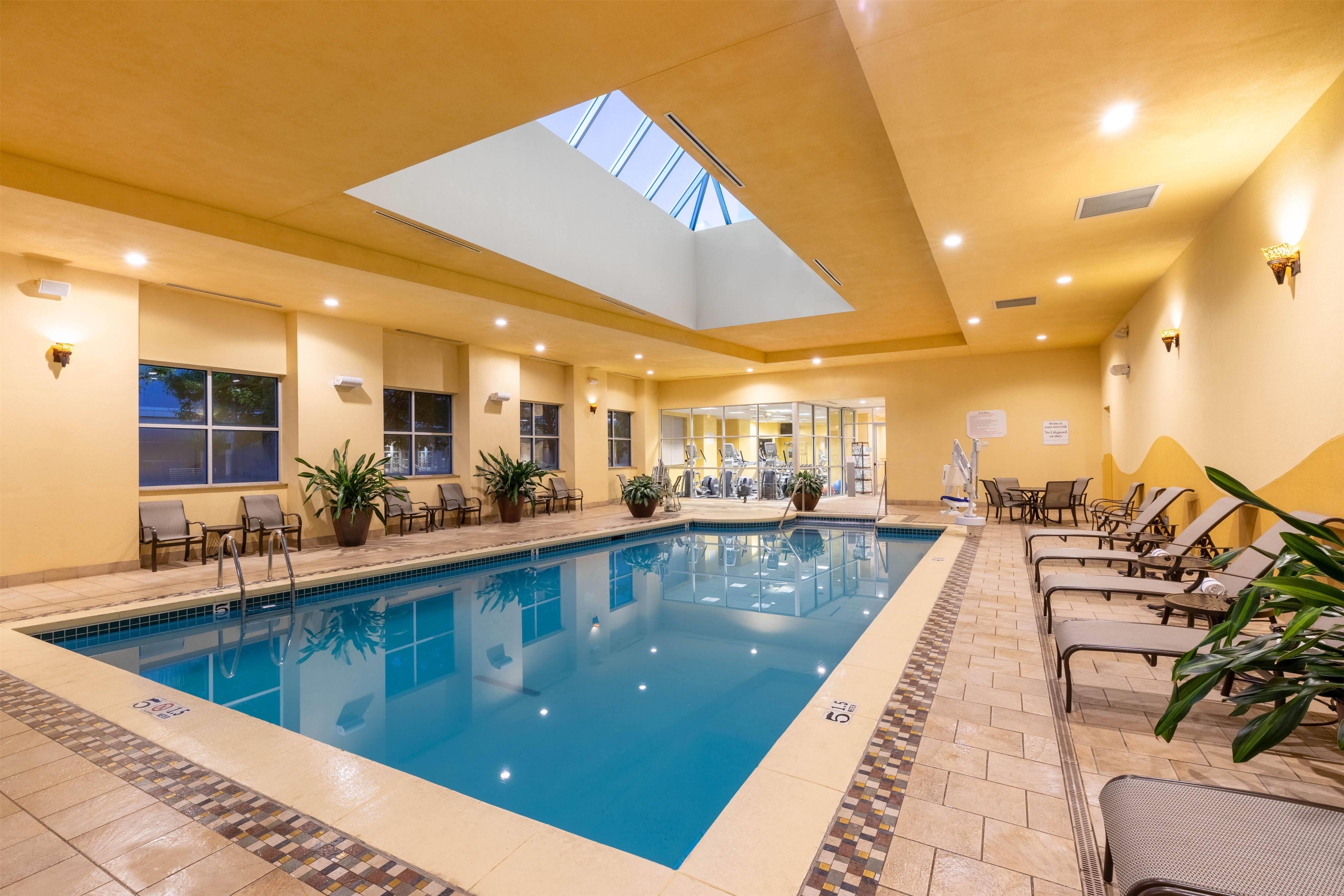 Pool | Wyndham Grand Oklahoma City Downtown