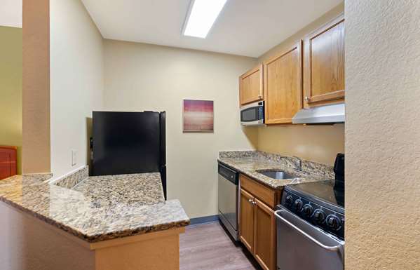  - Extended Stay America Suites Virginia Beach - I-264, Exit 15