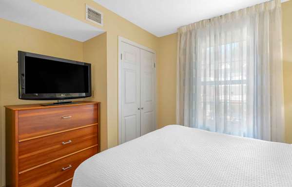 - Extended Stay America Suites Yorktown - I-64, Exit 256