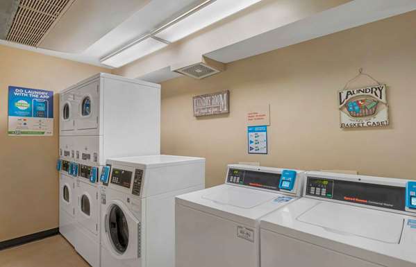  - Extended Stay America Suites Yorktown - I-64, Exit 256