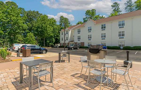  - Extended Stay America Suites Yorktown - I-64, Exit 256