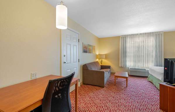  - Extended Stay America Suites Yorktown - I-64, Exit 256