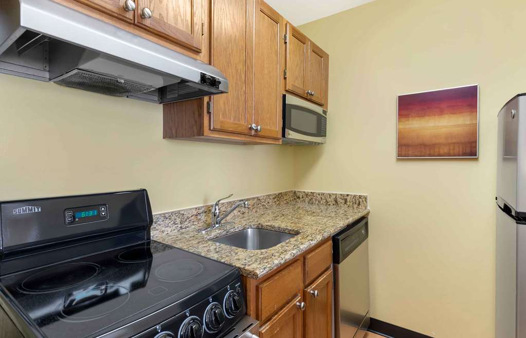EXTENDED STAY AMERICA SUITES-guestroom-Guest Room,Kitchen/Kitchenette,On-Site.jpg