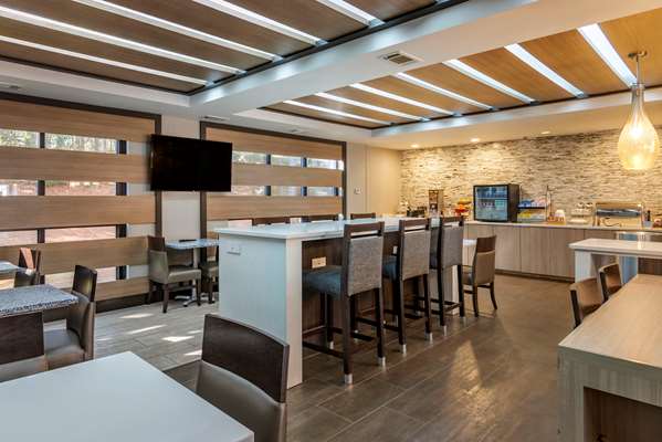 Amenities - Comfort Suites Alpharetta