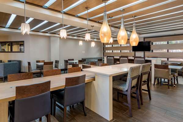 Amenities - Comfort Suites Alpharetta