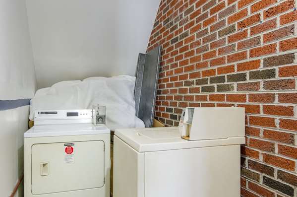 Amenities - Rodeway Inn Church Hill