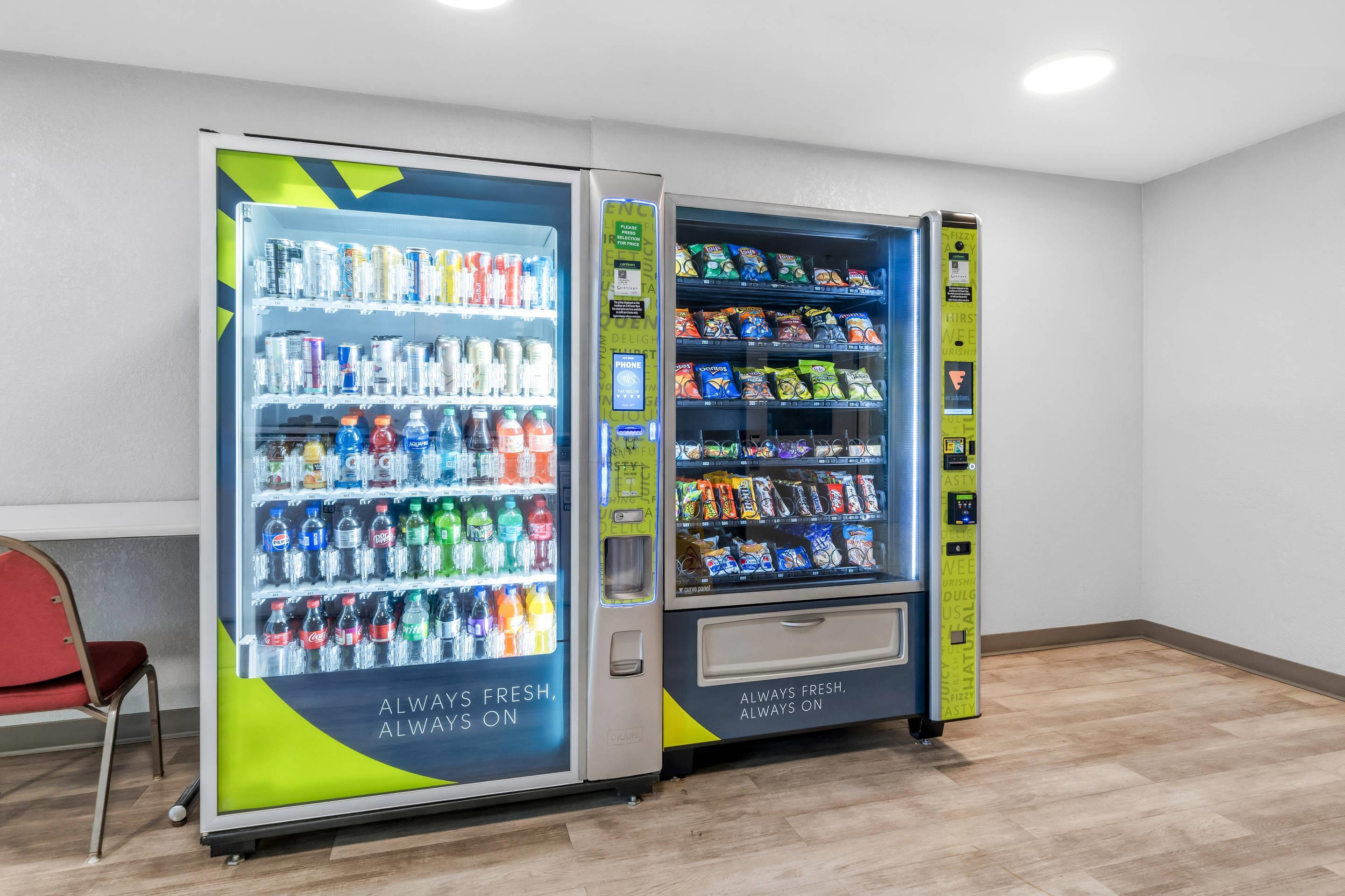 Hotel vending area | MainStay Suites Orlando Altamonte Springs
