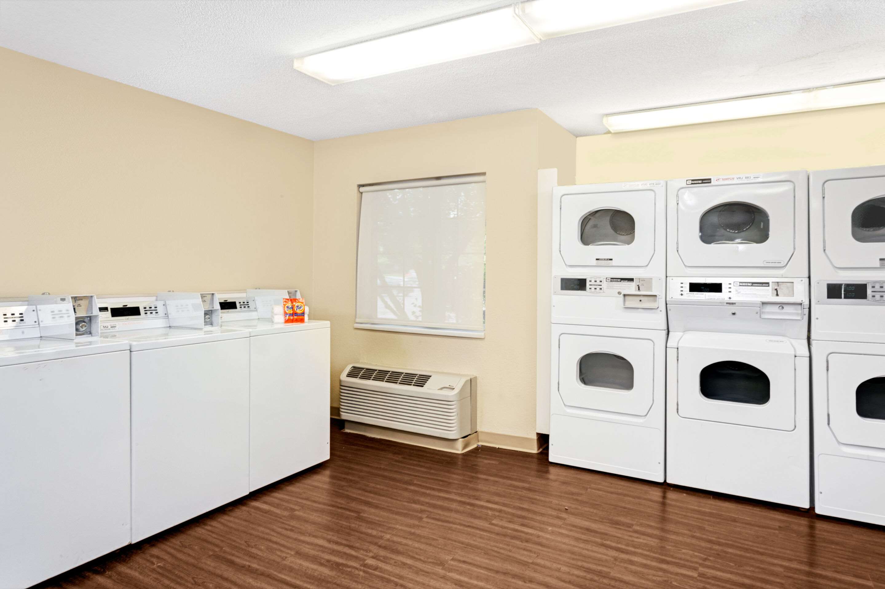 Guest laundry facilities | MainStay Suites Chicago Hoffman Estates