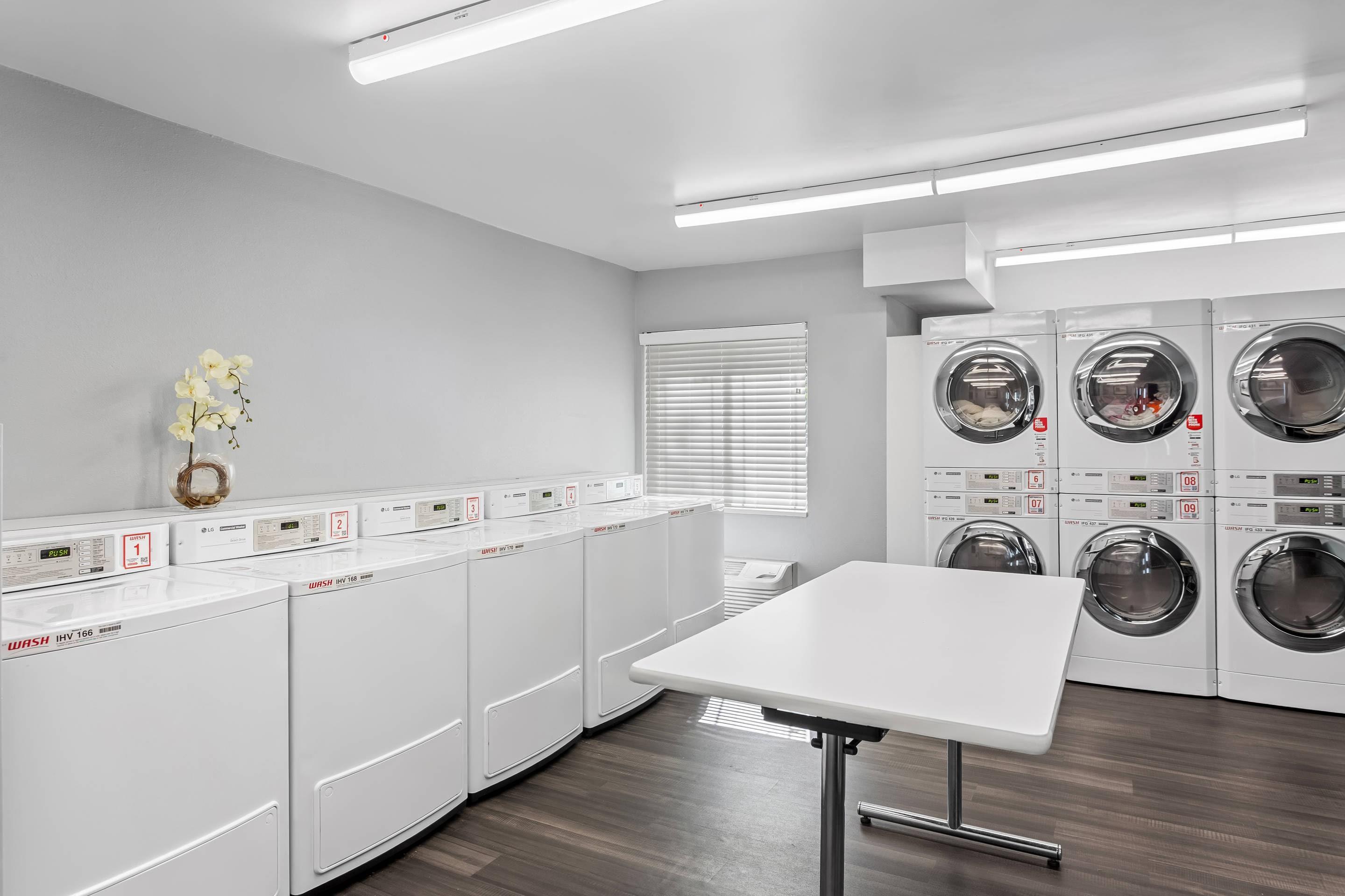 Guest laundry facilities | MainStay Suites Chicago Schaumburg