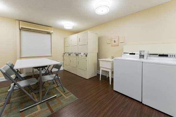 Amenities - MainStay Suites Jeffersontown - I-64, Exit 17