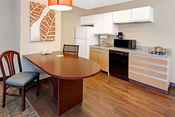 Suite - MainStay Suites Auburn Hills - I-75, Exit 79