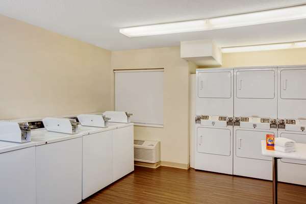 Amenities - MainStay Suites Greensboro - I-40, Exit 210