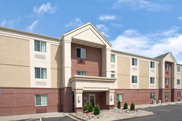 Exterior view - MainStay Suites West Omaha