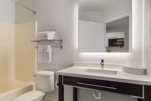  - MainStay Suites West Omaha