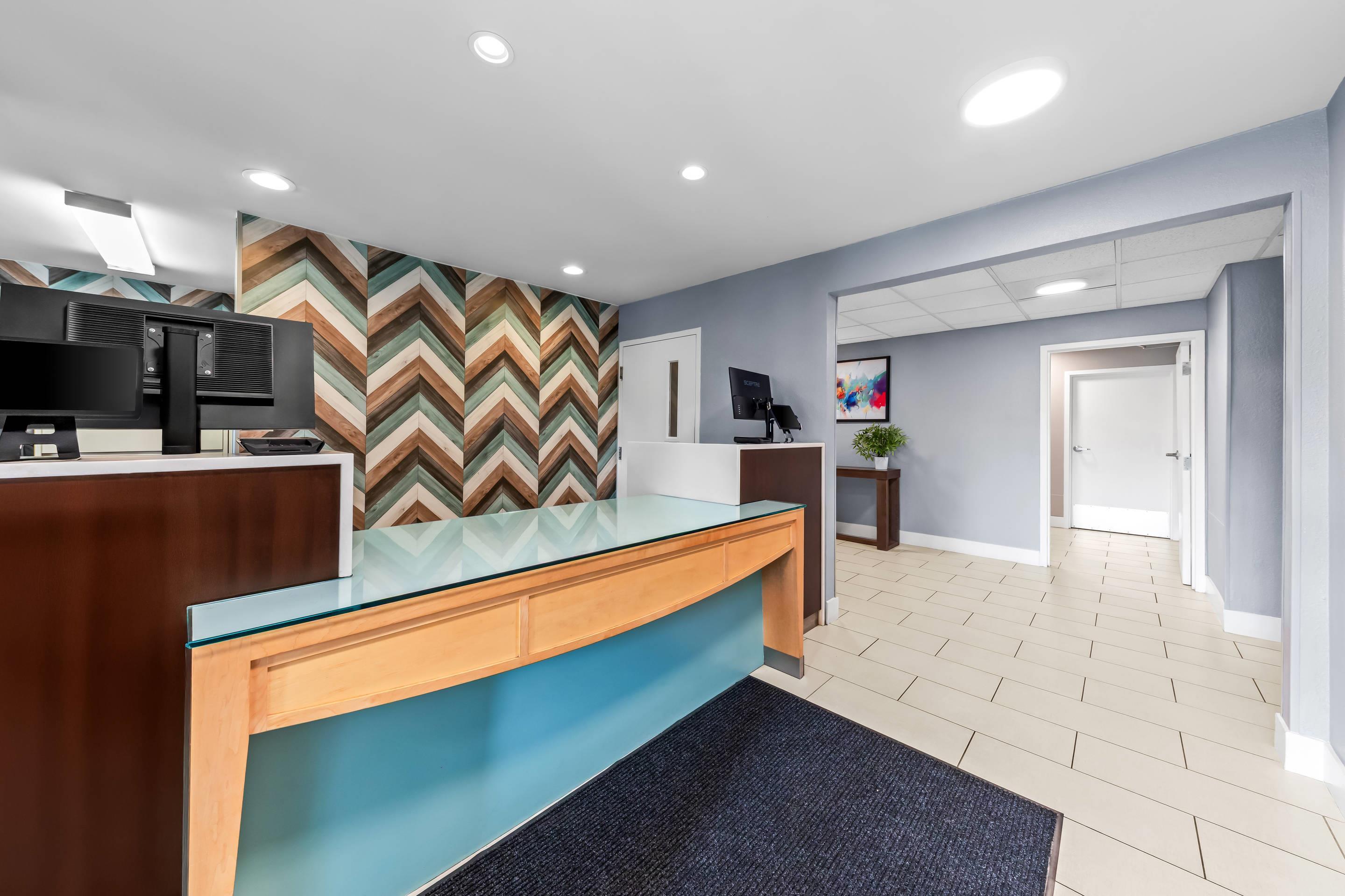 Front desk | MainStay Suites Cincinnati Blue Ash