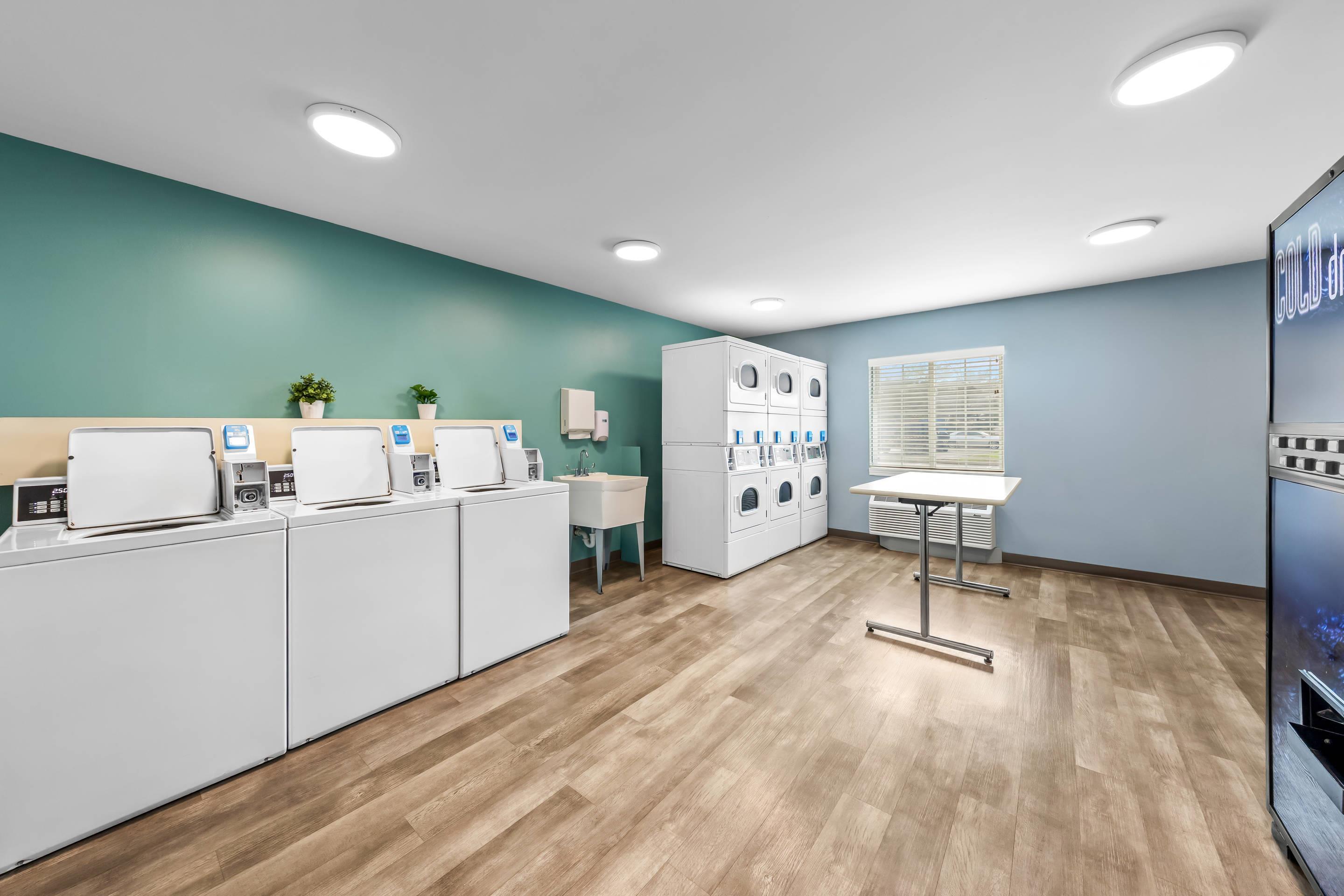 Guest laundry facilities | MainStay Suites Cincinnati Blue Ash