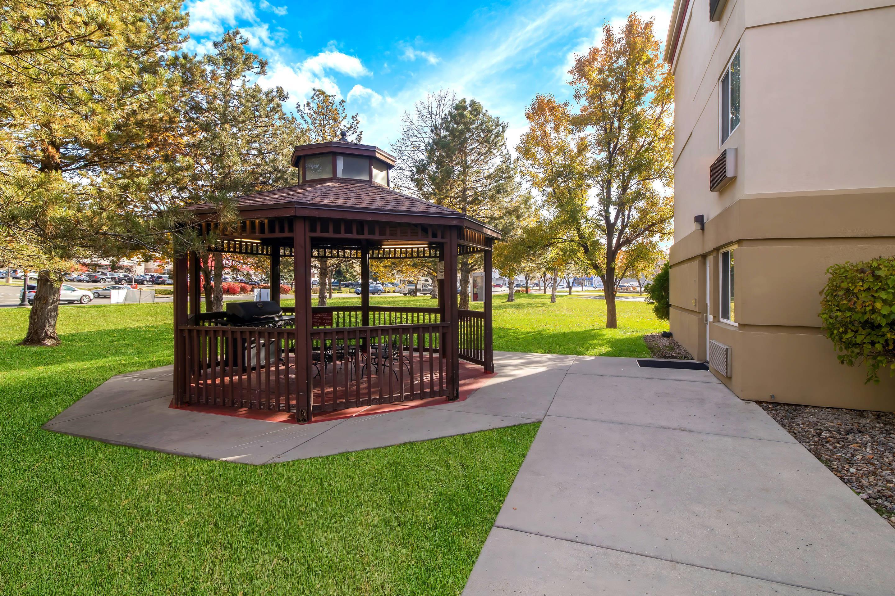 Gazebo Garden Area | MainStay Suites Salt Lake City Fort Union