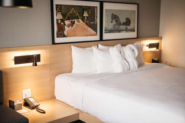  - Inn at the Forks Winnipeg