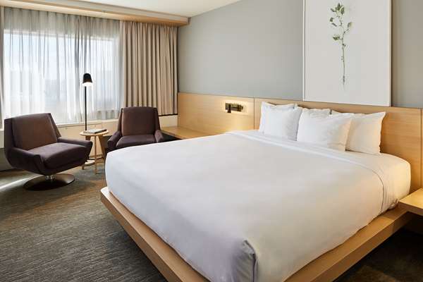  - Inn at the Forks Winnipeg