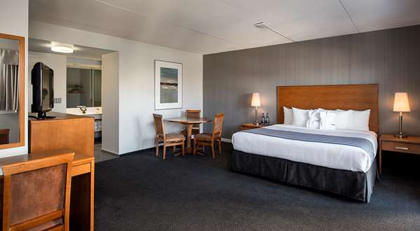  - Norwood Hotel Winnipeg