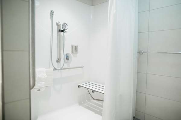  - Norwood Hotel Winnipeg