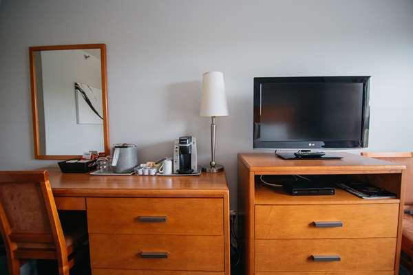  - Norwood Hotel Winnipeg