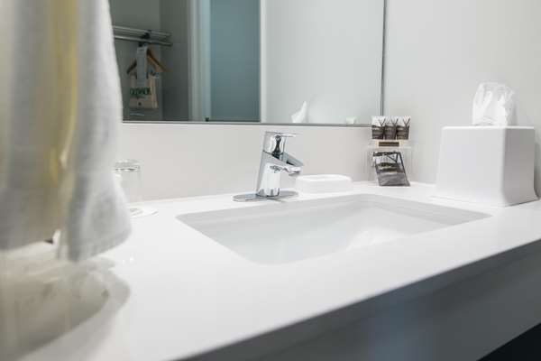  - Norwood Hotel Winnipeg