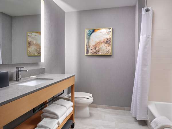  - Forester Hotel Lake Forest