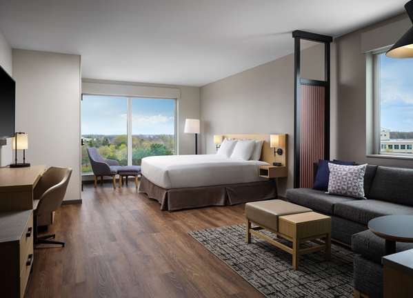  - Forester Hotel Lake Forest