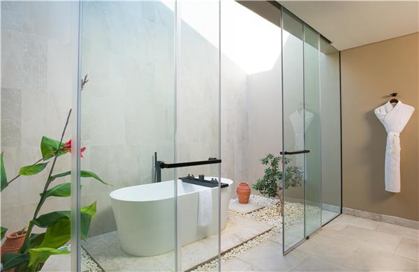 1 KING POOL VILLA DELUXE
