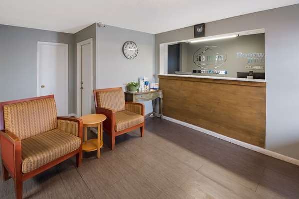  - Suburban Studios Brazil - I-70, Exit 23