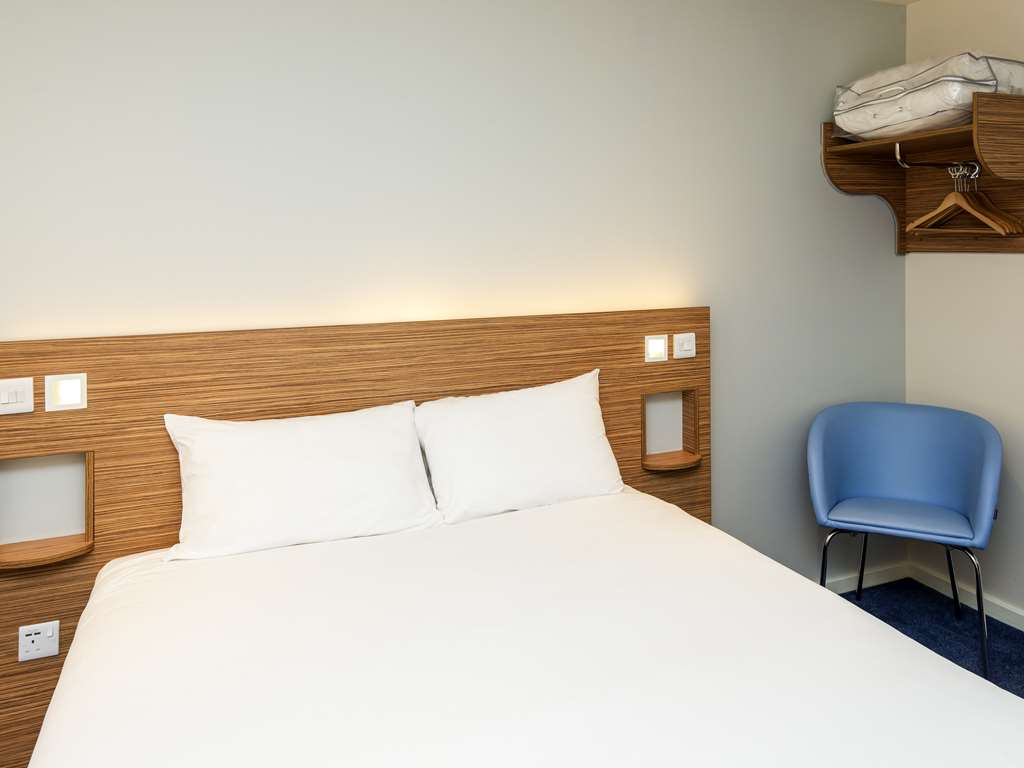 ibis budget London Bromley Centre - Tap to explore photos