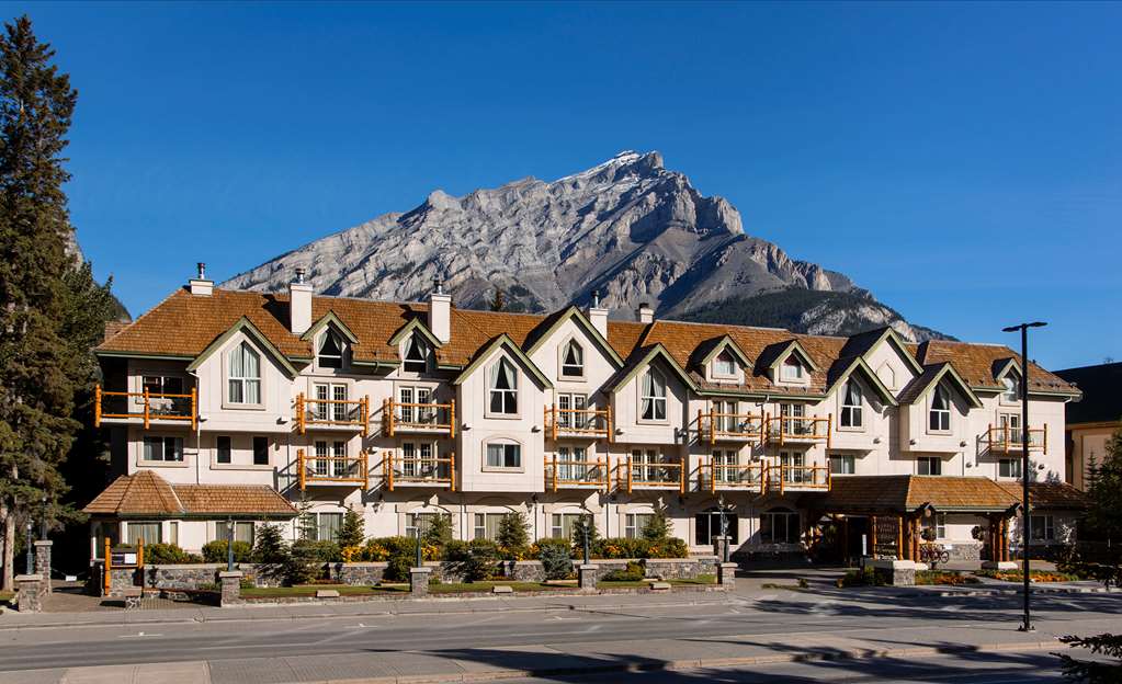 Rundlestone Lodge