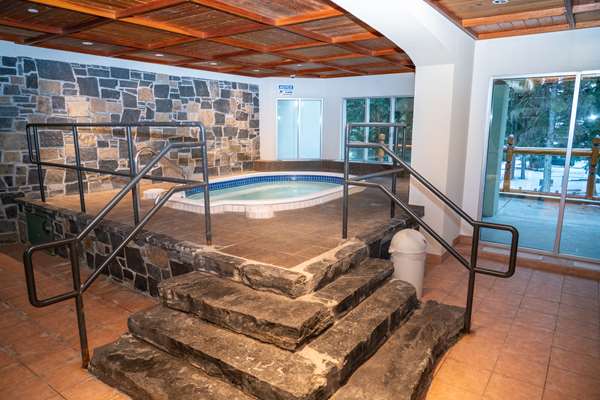 Suite - Rundlestone Lodge Banff