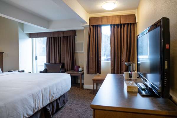  - Irwin's Mountain Inn Banff