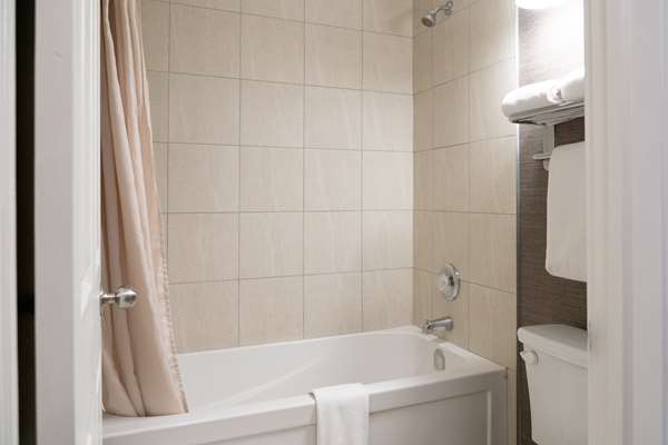  - Irwin's Mountain Inn Banff