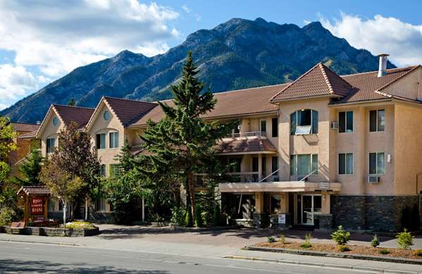  - Red Carpet Inn Banff