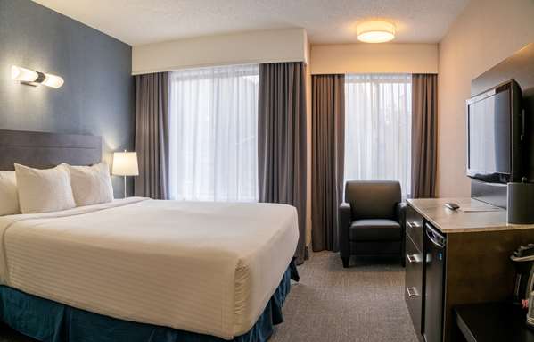  - Red Carpet Inn Banff