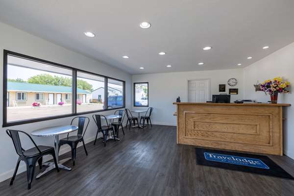  - Travelodge Spirit Lake