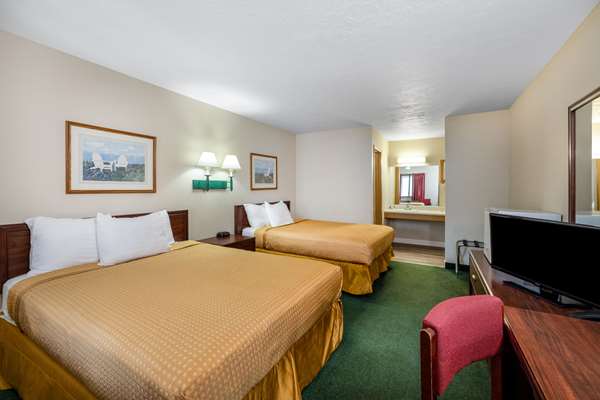  - Travelodge Spirit Lake