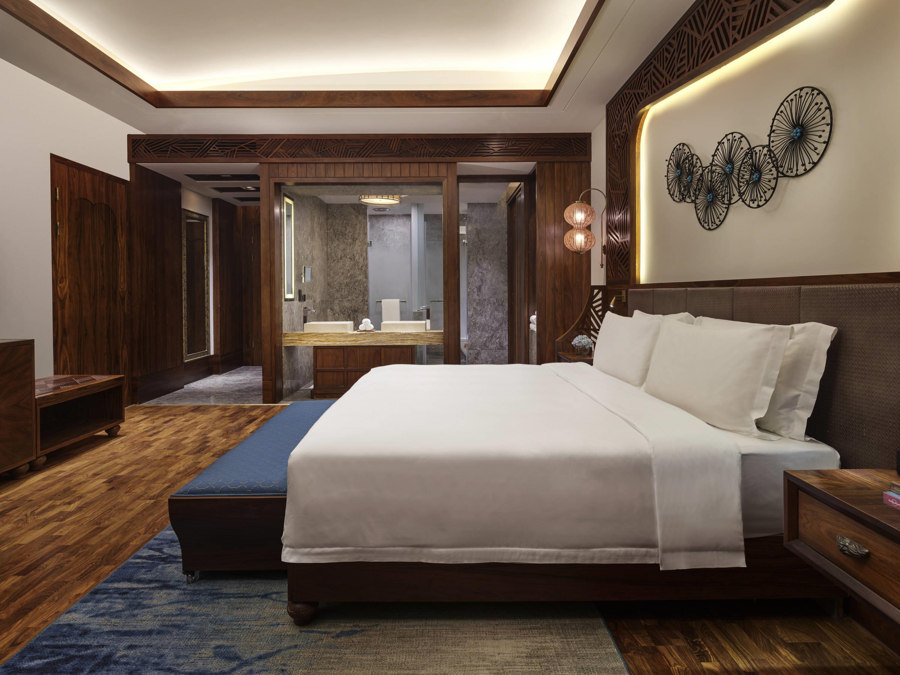 Fairmont Sanya Haitang Bay Room Type - FAIRMONT KING, 1 King Size Bed, Garden View