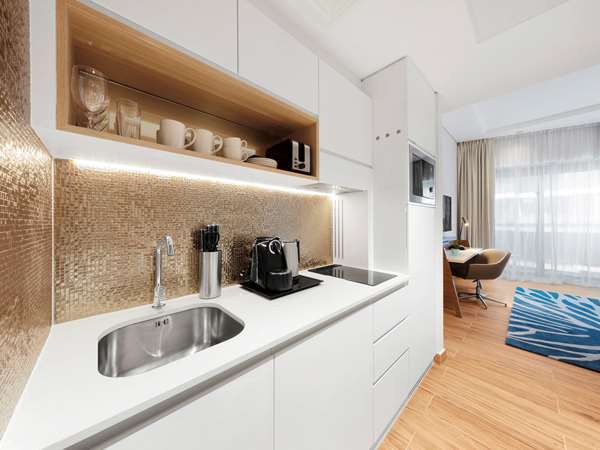 Studio Apartment King Bed