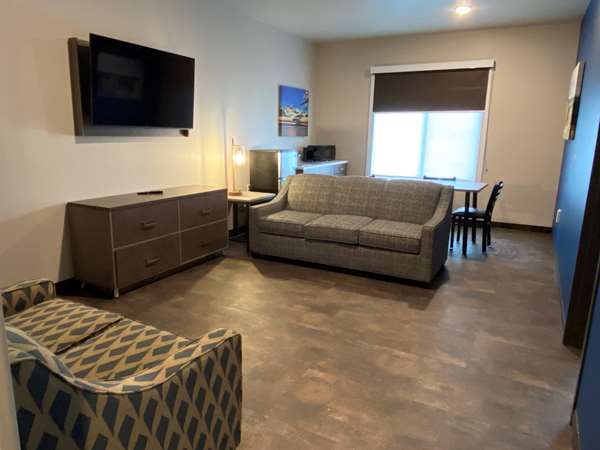  - Forge Hotel Anaconda