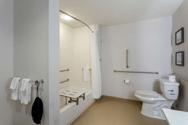 Suite - Comfort Inn Jonesboro - I-555, Exit 42