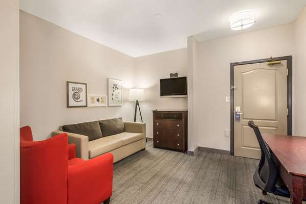 Suite - Comfort Inn & Suites Fairburn - I-85, Exit 61