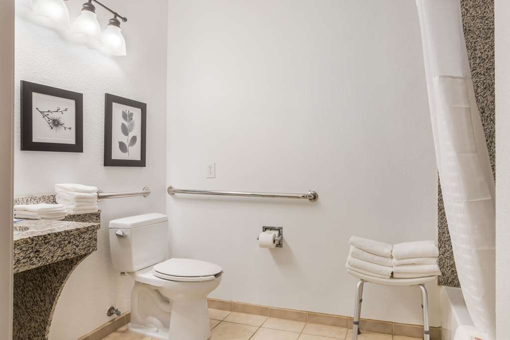 COMFORT INN AND SUITES FAIRBURN - A-guestroom-Guest Room,Bathroom,On-Site.jpg