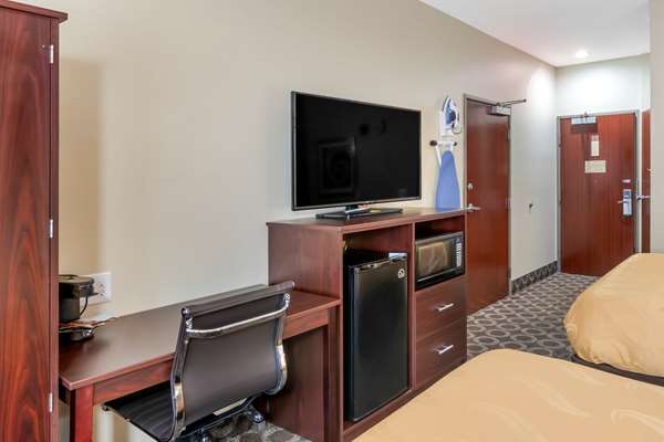  - Quality Inn Overland Park