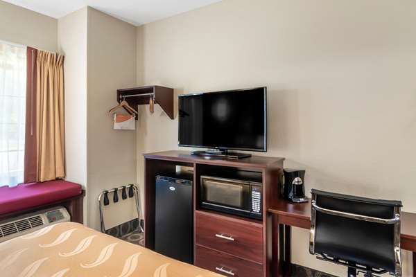 - Quality Inn Overland Park