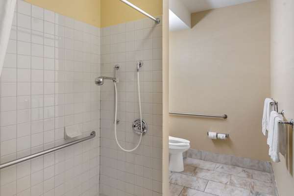  - Quality Inn Overland Park